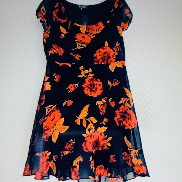NWT Lulus floral print dress🌹. - Picture 3 of 7